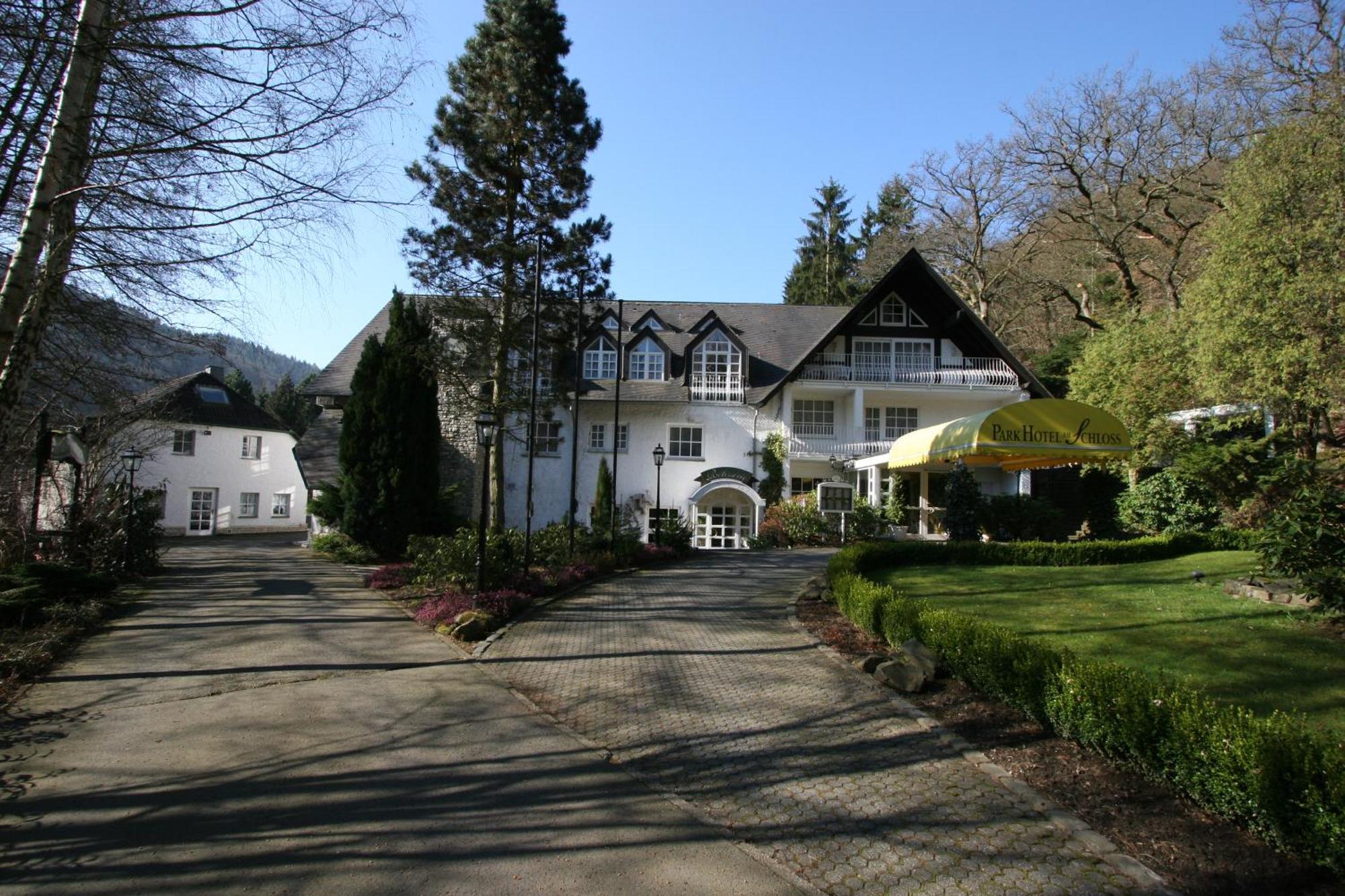 Park Hotel Am Schloss Ettringen  Exteriör bild